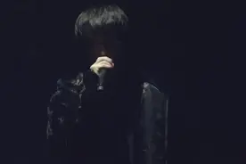 EPIKHIGH和IU《LOVE STORY》，一首歌惊艳至极，台下呼声如此高！