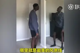 戏精小哥实力演绎自恋的最高级别，自己为什么这么帅