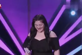 妈妈咪呀：36岁阿姨居然嫁给闺蜜的儿子，现场讲述相恋过程太震撼视频封面