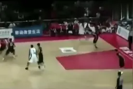 男篮史上的经典战役，朱芳雨为兄弟报仇，一战闻名巴西篮坛