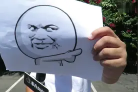 自从老外看了中国表情包，尔康的鼻孔走向了世界视频封面