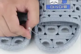 教你徒手解开衣服吊牌卡扣，简单方便，现在知道还不迟