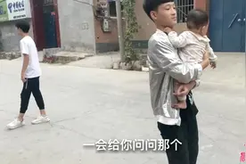 大16岁哥哥今天开学了，每次都是抱着小妹妹依依不舍，真是好哥哥视频封面