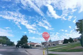 美国洛杉矶：为什么美国人人都有车？看完你就知道了！