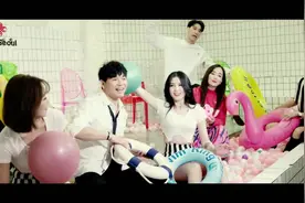 龙梅子、冷漠 《唱一首情歌》MV版，土味情歌太好听了