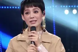 宁静出席活动，被吐槽太黑像个猴子，在网上直接回怼对祖宗不敬！视频封面