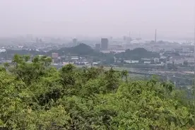 龙头山捡石头图片