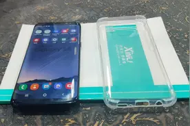 三星s8屏幕有红色标识。是屏幕老化还是工程机。网友说50都没人要视频封面