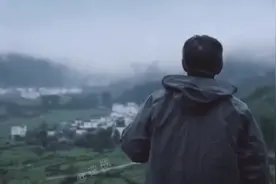 归途是一个汉语词语，拼音是guītú，回归的路途。视频封面