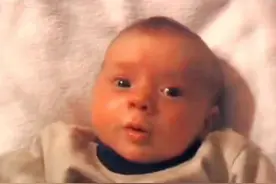 国外网友拍摄记录了女儿从 出生到20岁 的变化