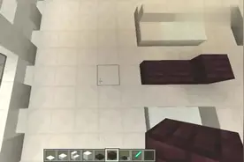 我的世界地狱砖和台阶放好之后就该用雪和楼梯坐椅子了