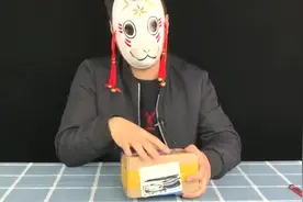 开箱测评拼多多“100公里望远镜”，可以用手机观测，效果如何？视频封面