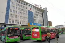 探索公安县幸福巷及长江路。公安县名字的由来，来源于三国刘备视频封面