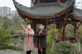 荣昌疫情防控“网红”在行动∣①非遗金钱板之《打赢安康保卫战》视频封面