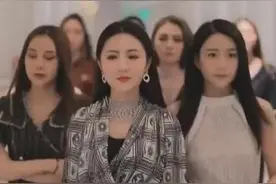 八个美女出人头地，接受训练，被教官羞辱