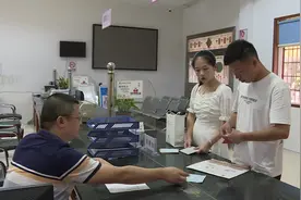 湖南省南县：转业军人回乡准备完婚，遇汛情全心上堤战洪魔图片