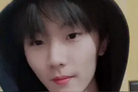 时代少年团马嘉祺，“柴六斤”一脚把马大哥的手机踢到河里视频封面