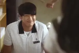 青春期的爱情，明明是喜欢她，却没有勇气表白，失去了才后悔视频封面