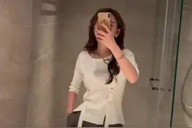 小姐姐地铁热舞，只因在人群中多看了你一眼，是心动的感觉！视频封面