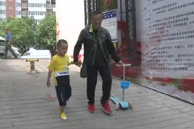 「关爱未成年人健康成长」万柏林区丽华社区：开作业辅导班 让小朋友快乐暑假有依托图片