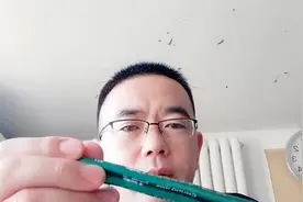 小学生在用铅笔写字时，选对铅笔对孩子们的书写帮助有多大视频封面