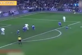 大炮脚带你领略力量的美学！卡洛斯10大经典进球！真的太暴力了视频封面