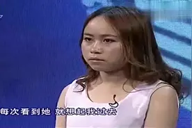 父母离异大骂女儿是拖油瓶，母亲改嫁呵护继女欺辱女儿，好狠毒啊