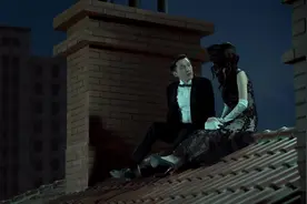 明楼策划刺杀南田后行动后，真相大白，明台可以解开了心中的疑了图片