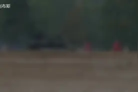 听听T80的飞机引擎声音，俄罗斯T80和T90机动展示