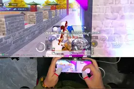 继续点下方小程序进入和平精英领取奖励，游戏在线越长