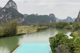 入住广西祟左秘境丽世，开启苏威食神之旅！视频封面