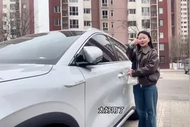 比亚迪门把手上的微动开关有多少人还不会用？今天我来教会大家