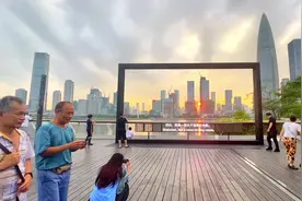 深圳人才公园最新上分的电影字幕相框,周末来这里拍照打卡超好看