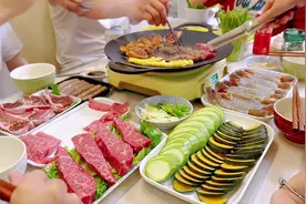 冬天的第一顿烤肉｜被美食治愈的一天～#在平凡日子里热爱生活视频封面