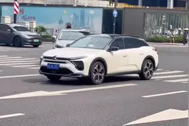 这么多凡尔赛C5X，哪一个颜色才是你的爱呢？#凡尔赛c5x #法系车视频封面