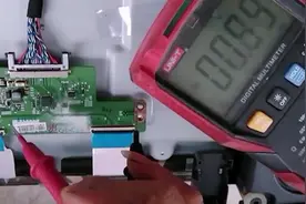 不一样的黑屏不一样的维修方法，液晶电视黑屏故障处理。