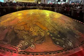 澳门发财树表演，24k纯金打造，庆幸亲眼目睹……