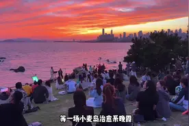 在青岛打开热爱生活的N种方式 等一场日出 看一次晚霞 喂一喂海鸥