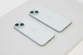 iPhone 15 全颜色上手：我最喜欢蓝色