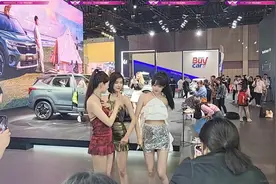 童锦程4.20车展直播合集18  我喜欢白色衣服的
#童锦程视频封面