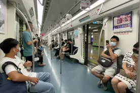 长沙地铁1号线乘车体验：五一广场站。#瑞士清风拍摄#长沙地铁视频封面