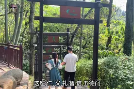 桐城六尺巷，凤凰五德门。 传承五德文化让社会更加文明视频封面