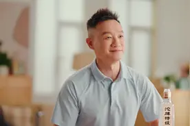 今天和两位老大哥边吃边喝，聊了个很有意思的话题