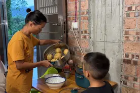 第一次做红糖馒头，面发不起来失败了，老公笑称能打S狗视频封面