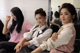 气质这块 我们拿捏的死死的哈哈@方琼 @曹颖 @主持人杨帆视频封面