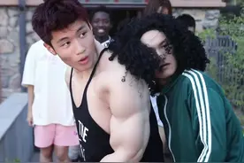 你们觉得本月最洗脑的梗是哪个呢？视频封面