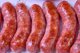 自己在家就能做烤肠，鲜香美味干净又实惠