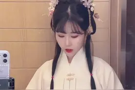 优雅大方#大明少女 披发，大家闺秀感觉日常又简易给你西塘出行备选，和小姐妹安排～#汉服 #汉服发型视频封面