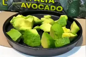 牛油果🥑 富含天然叶酸，保护女人子宫，超能低糖，丰富蛋白质视频封面