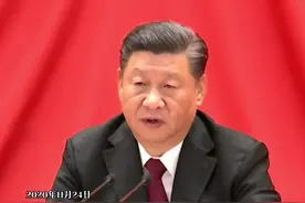 劳动创造幸福。今天，致敬千千万万个奋斗着的你！#五一劳动节 #劳动最光荣 #致敬平凡的你视频封面